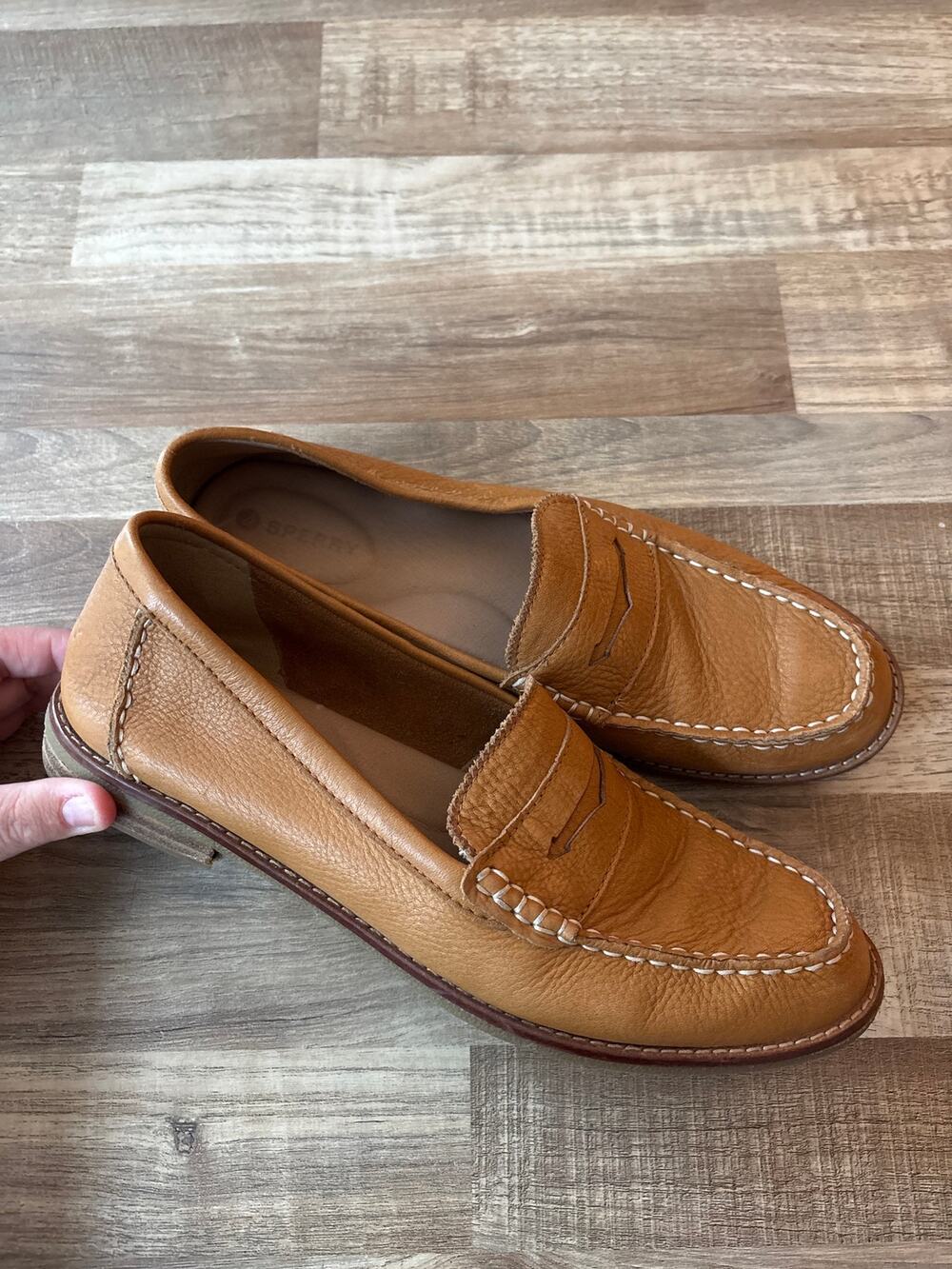 Sperry Seaport Penny Loafer in Light Brown size 9 in Light Brown